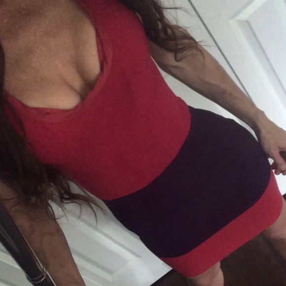Marciano Tops - ❤️ 👄 Marciano Silk Trim Top 👄 ❤️